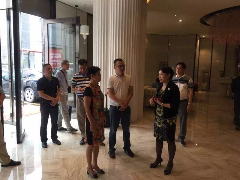 NEWS ！禪城區(qū)副區(qū)長渠錚女士率一眾領(lǐng)導(dǎo)蒞臨華鵬