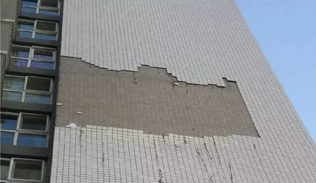 瓷磚空鼓、脫落，業主的痛！裝修公司的煩惱！